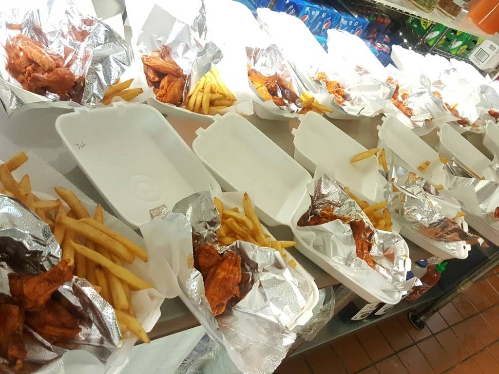 Wings World MLK | restaurant | 2310 Martin Luther King Jr Blvd #101, Dallas, TX 75215, USA | 9729134092 OR +1 972-913-4092