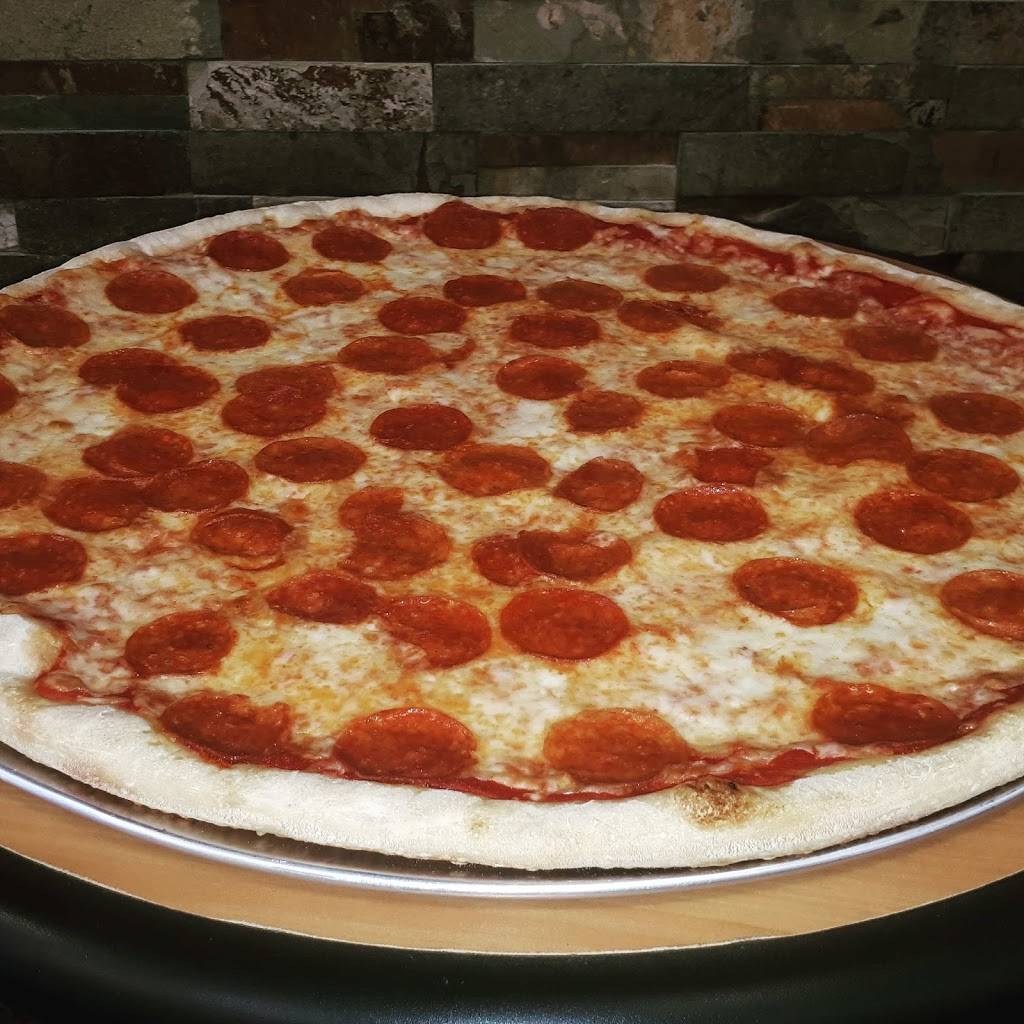 Leos Pizzeria Bagel & Deli | restaurant | 136 Broad St, Elizabeth, NJ 07201, USA | 9083550259 OR +1 908-355-0259