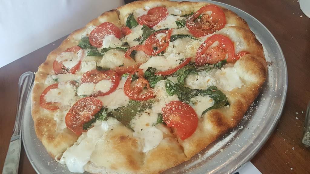 Tapped | restaurant | 7278 Manchester Rd, Maplewood, MO 63143, USA | 3148990011 OR +1 314-899-0011