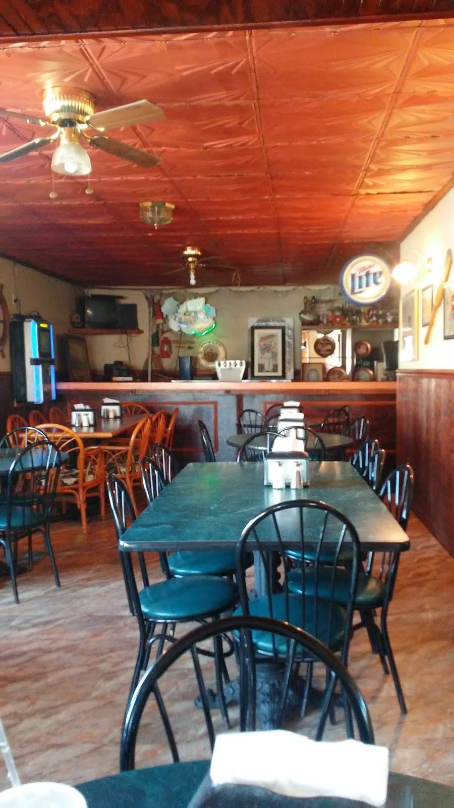 Pizza Corner | restaurant | 209 N Main St, Kenansville, NC 28349, USA | 9102960051 OR +1 910-296-0051