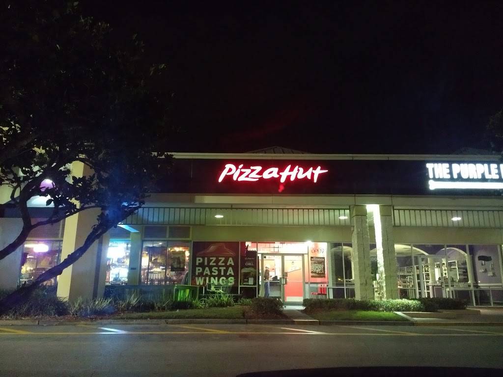 Pizza Hut | meal takeaway | 3908 Town Center Blvd, Orlando, FL 32837, USA | 4072402400 OR +1 407-240-2400