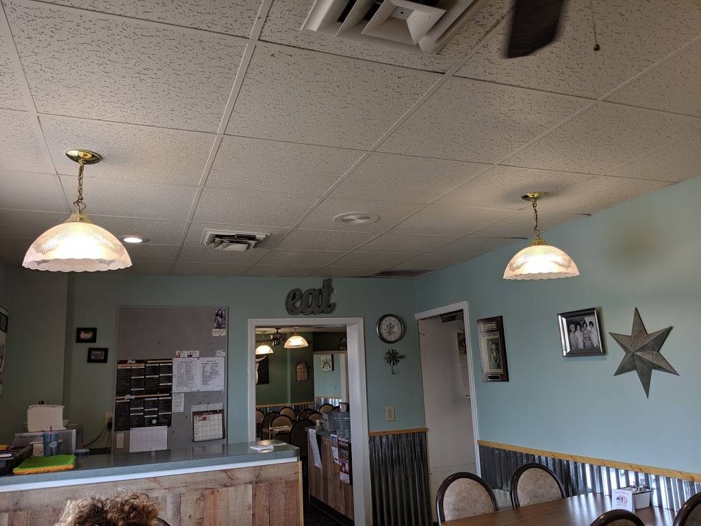 Zakeers | restaurant | 425 2nd Ave S, Fort Dodge, IA 50501, USA | 5155737661 OR +1 515-573-7661