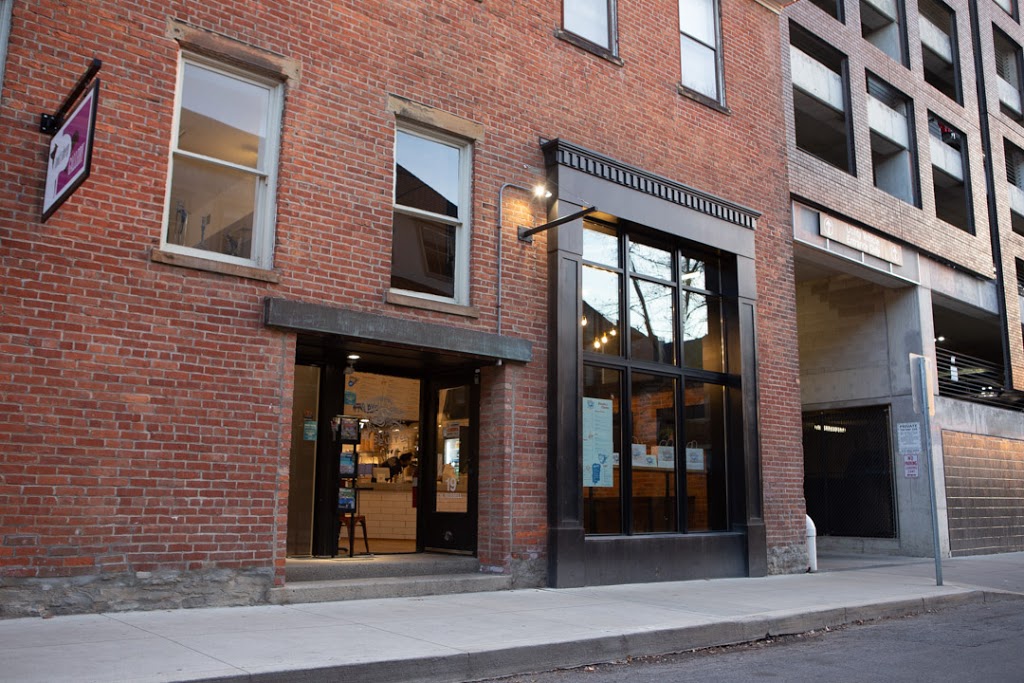 Boxwood Biscuit Co. | restaurant | 19 W Russell St, Columbus, OH 43215, USA | 6147452105 OR +1 614-745-2105