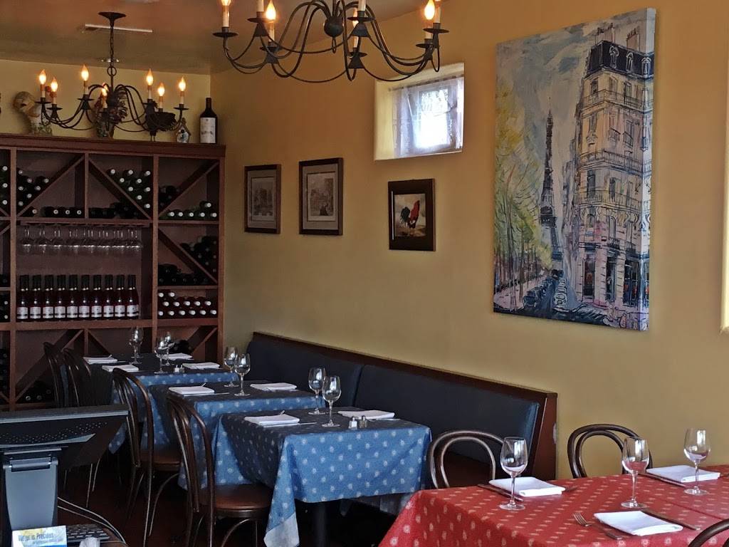 Bistro Moulin | restaurant | 867 Wave St, Monterey, CA 93940, USA | 8313331200 OR +1 831-333-1200