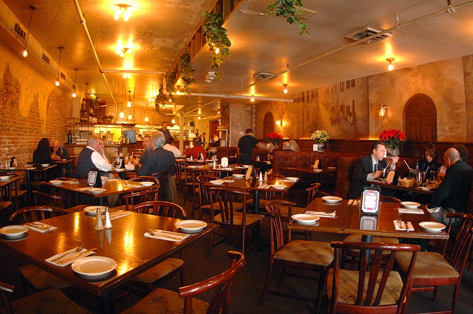 Spasso Italian Grill | restaurant | 34 S Front St, Philadelphia, PA 19106, USA | 2155927661 OR +1 215-592-7661