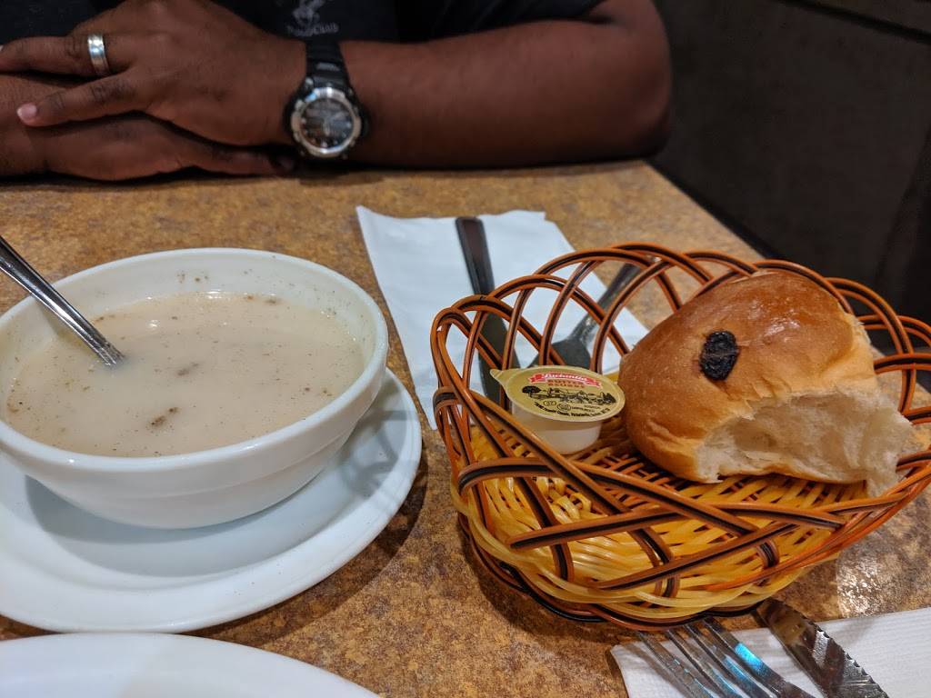 Phoenix Chinese Restaurant | restaurant | 4040 Creditview Rd, Mississauga, ON L5C 4E3, Canada | 9058488222 OR +1 905-848-8222