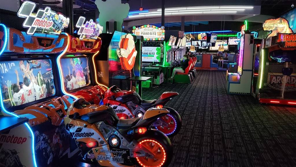 Dave & Busters | restaurant | 2644 N Greenwich Rd, Wichita, KS 67226, USA | 3167968550 OR +1 316-796-8550