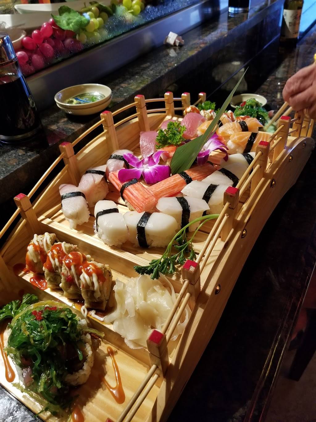 Yama sushi roll house | restaurant | 1501 Cedar Rd #116, Chesapeake, VA 23322, USA | 7578197776 OR +1 757-819-7776