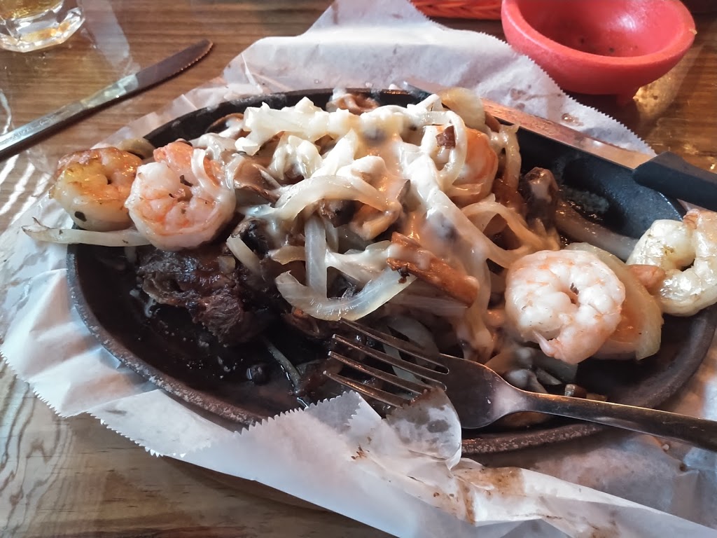 El Agaves Mexican Restaurant | restaurant | 58 Stephen King Dr, Augusta, ME 04330, USA | 2076260141 OR +1 207-626-0141