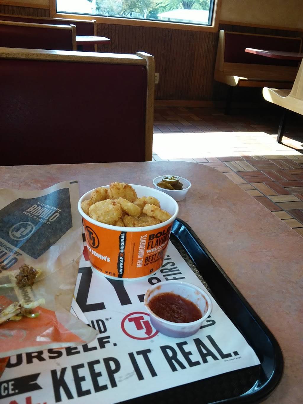 Taco Johns | restaurant | 710 11th St, Hudson, WI 54016, USA | 7153865522 OR +1 715-386-5522