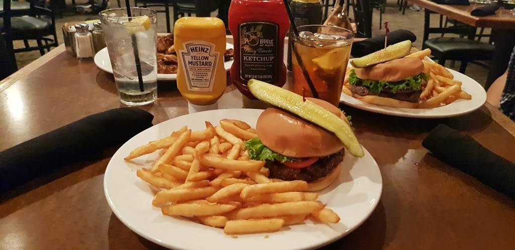 Trails End Bar & Grill | restaurant | 6808 S 32nd St, Phoenix, AZ 85042, USA | 6023055550 OR +1 602-305-5550