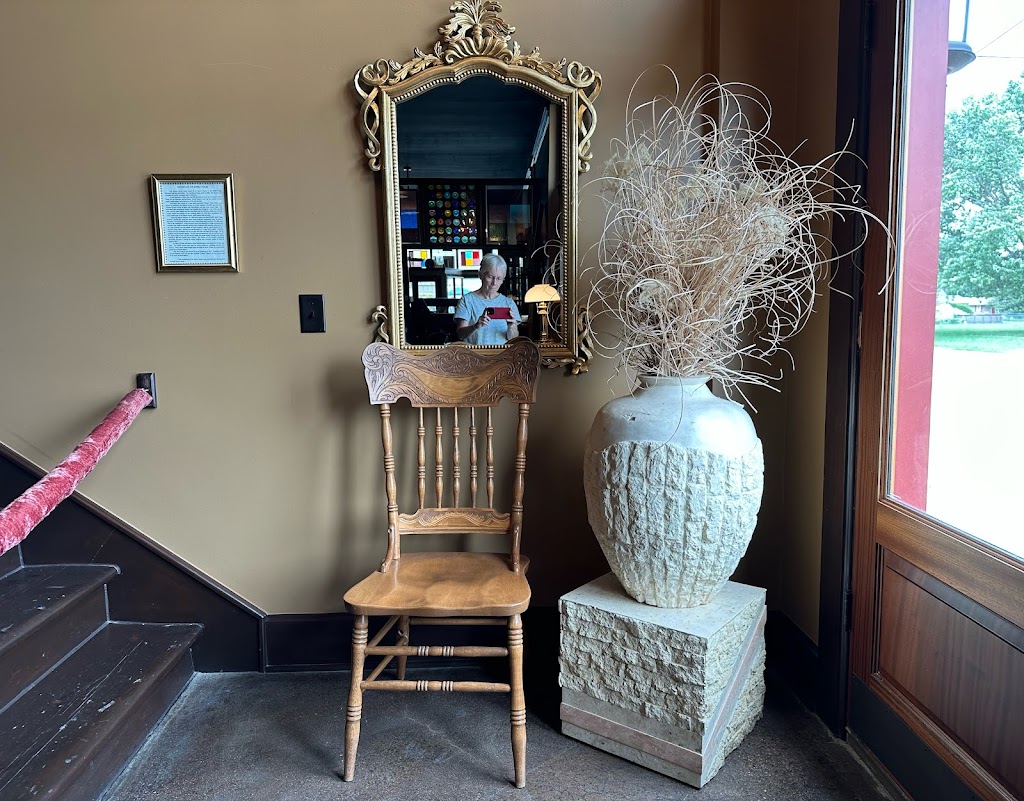 Brandin’ Iron | restaurant | 423 Main St, Florence, KS 66851, USA | 6203810975 OR +1 620-381-0975