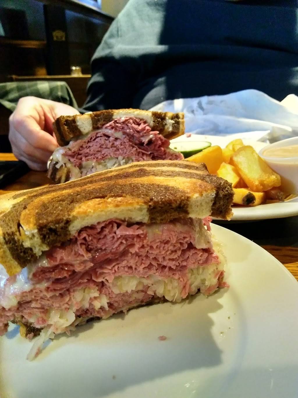 Brodies Pub | restaurant | 10 Lowell St, Peabody, MA 01960, USA | 9789779988 OR +1 978-977-9988