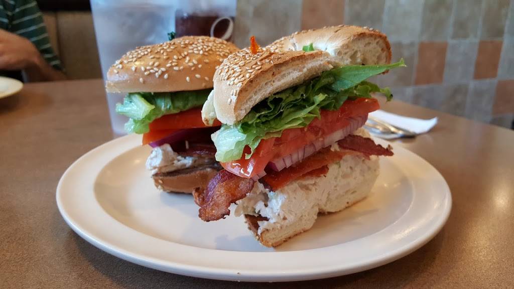 Roasters N Toasters | bakery | 18515 NE 18th Ave, Miami, FL 33179, USA | 3058303354 OR +1 305-830-3354