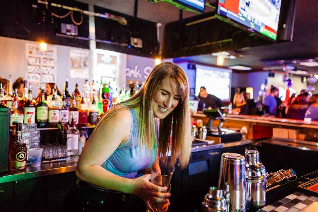 Bank Shots Bar and Grill | restaurant | 3285 Glenwood Dyer Rd, Lynwood, IL 60411, USA | 7088588911 OR +1 708-858-8911
