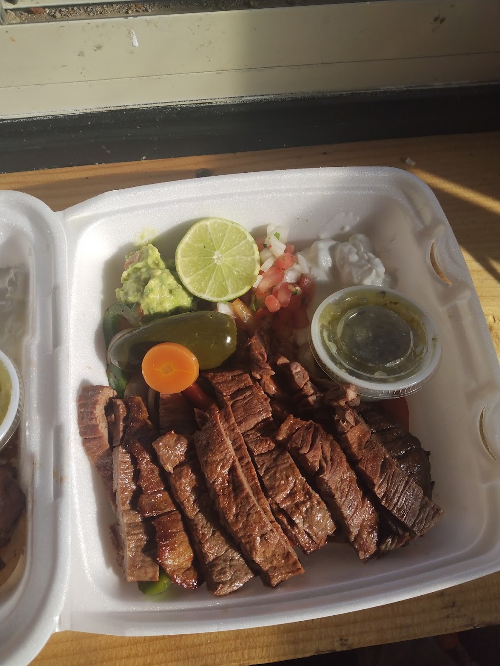 V&PsTexMexMunchies | restaurant | 30889 State Hwy 37, Seligman, MO 65745, USA | 2146943331 OR +1 214-694-3331