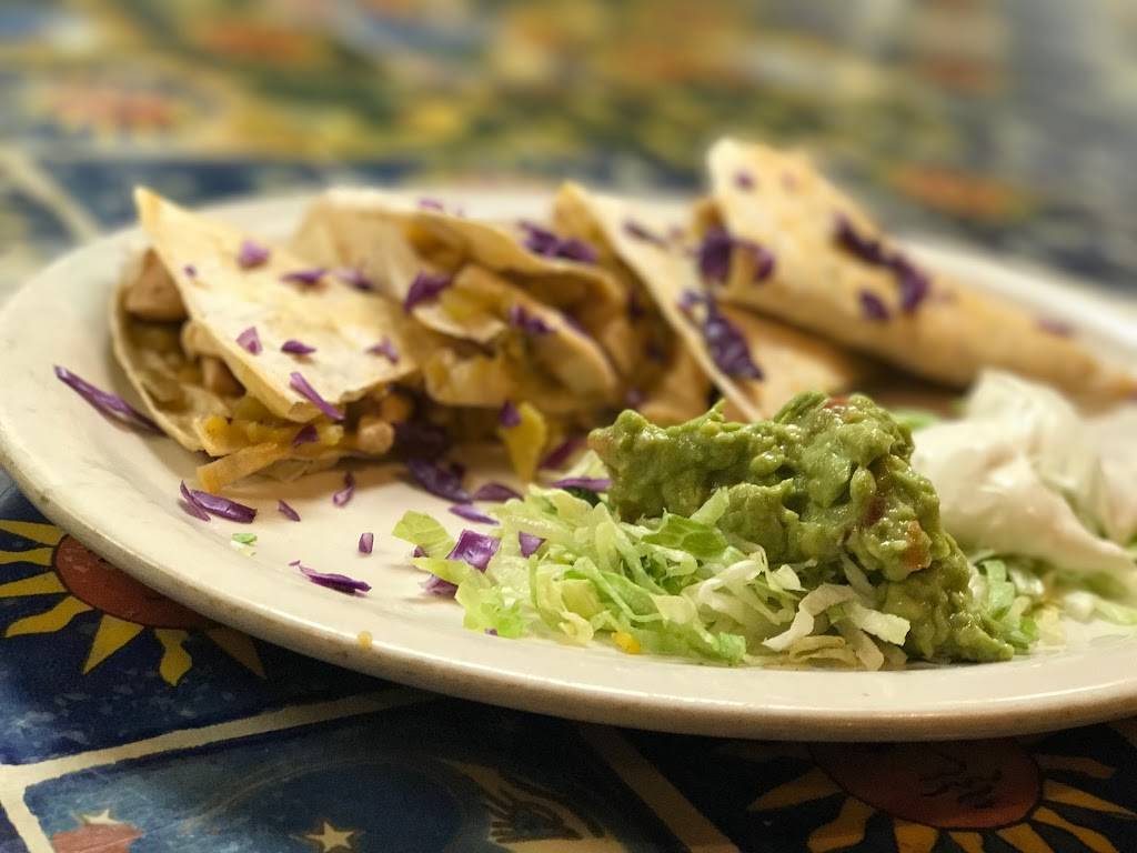 El Azteca Mexican Restaurant | restaurant | 201 W Northland Ave # D, Appleton, WI 54911, USA | 9209960983 OR +1 920-996-0983