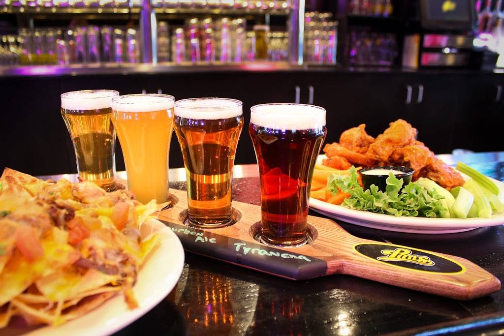 Pints | restaurant | 112 S York St, Elmhurst, IL 60126, USA | 6308334303 OR +1 630-833-4303