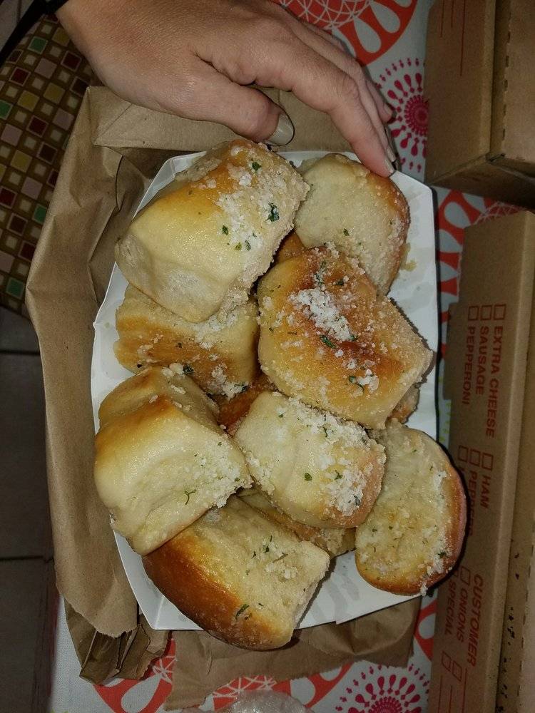 Ninas Pizza | meal delivery | 827 S 21st Ave, Hollywood, FL 33020, USA | 9549214780 OR +1 954-921-4780