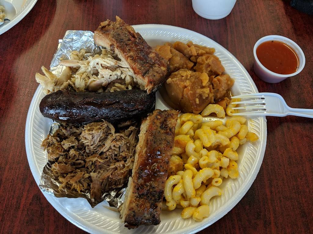 Dawg Gone Good BBQ | restaurant | 224 W Hancock Ave, Athens, GA 30601, USA | 7066139799 OR +1 706-613-9799