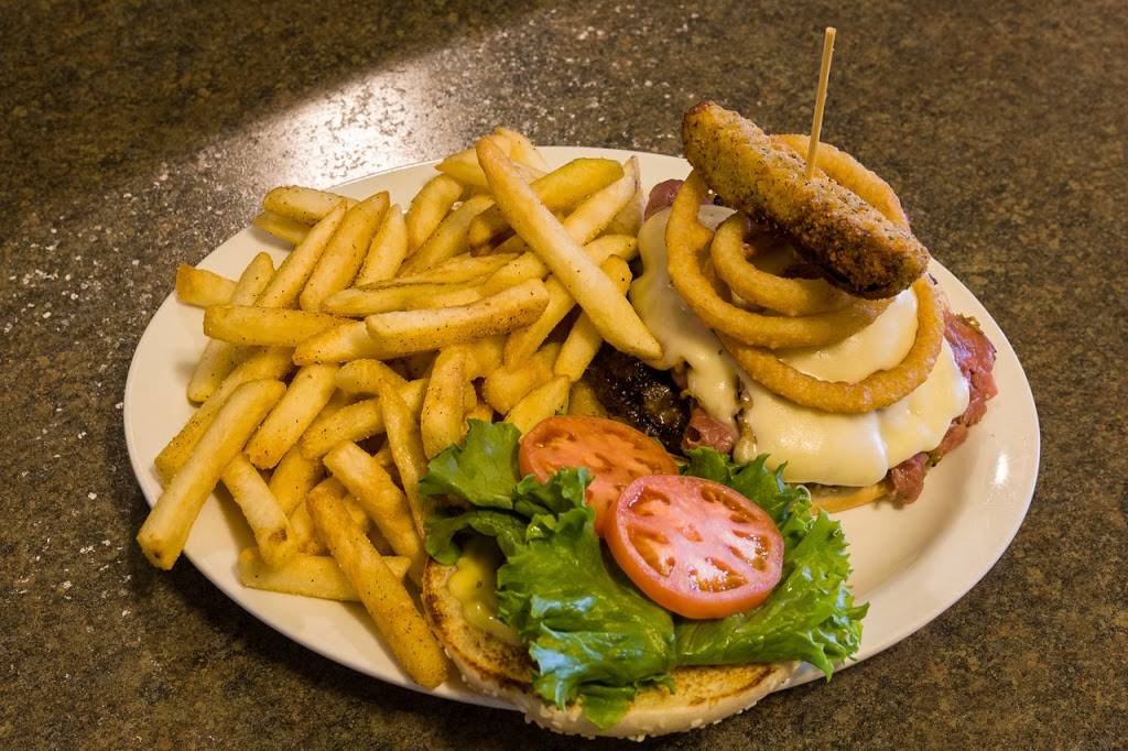 Marias Fiftys Diner | restaurant | 931 Queenston Rd, Stoney Creek, ON L8G 1B8, Canada | 9056645644 OR +1 905-664-5644