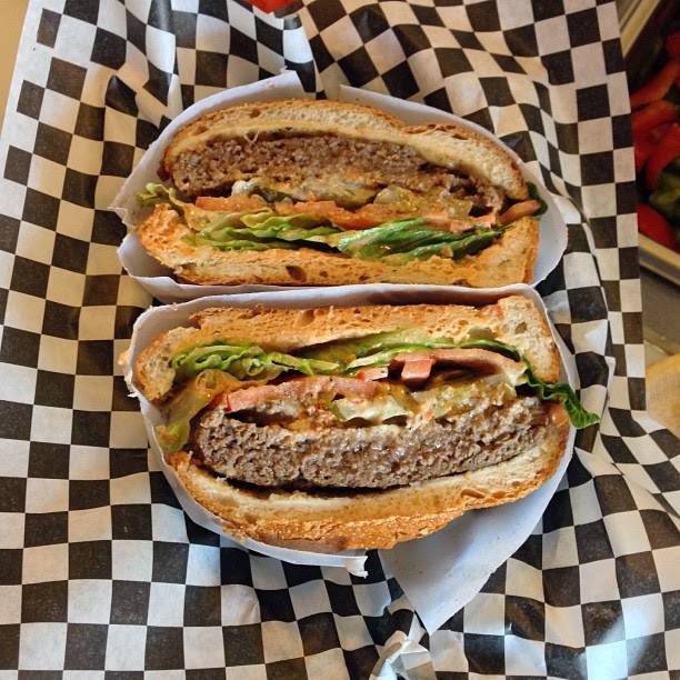 Retro Grill | restaurant | 2556 Coney Island Ave, Brooklyn, NY 11223, USA | 7185131919 OR +1 718-513-1919