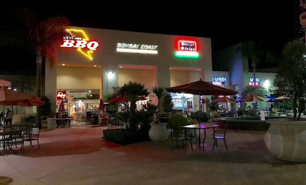 Burros & Fries Clairemont | restaurant | 4705 Clairemont Dr, San Diego, CA 92117, USA | 8584901095 OR +1 858-490-1095