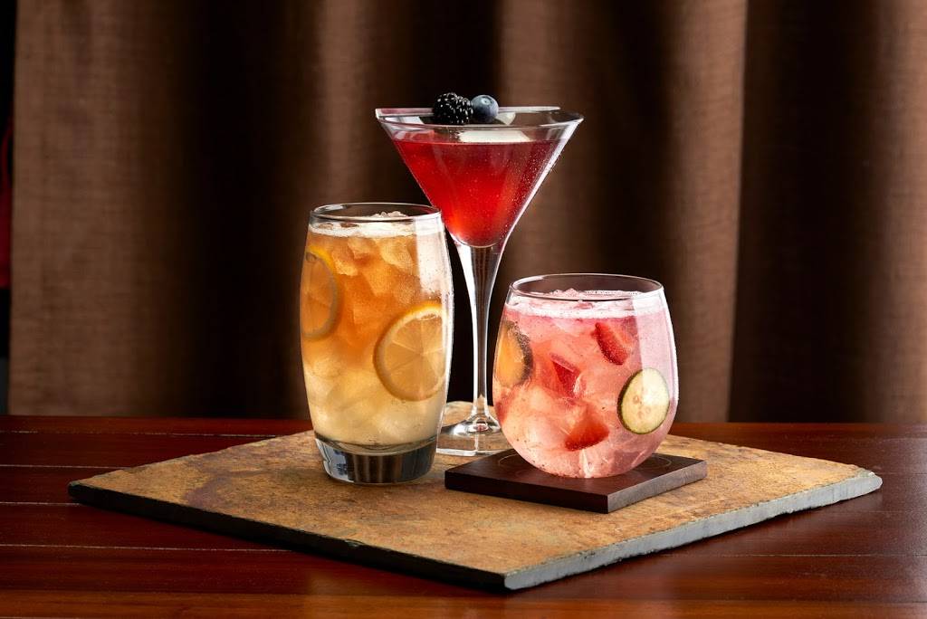 McCormick & Schmicks Seafood & Steaks | restaurant | 2667 Sidney St, Pittsburgh, PA 15203, USA | 4124323260 OR +1 412-432-3260