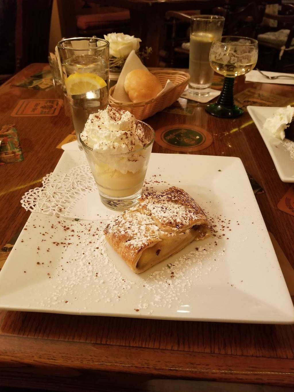 Schnitzel Kitchen | restaurant | 6521 Superior Ave, Sarasota, FL 34231, USA | 9419229299 OR +1 941-922-9299