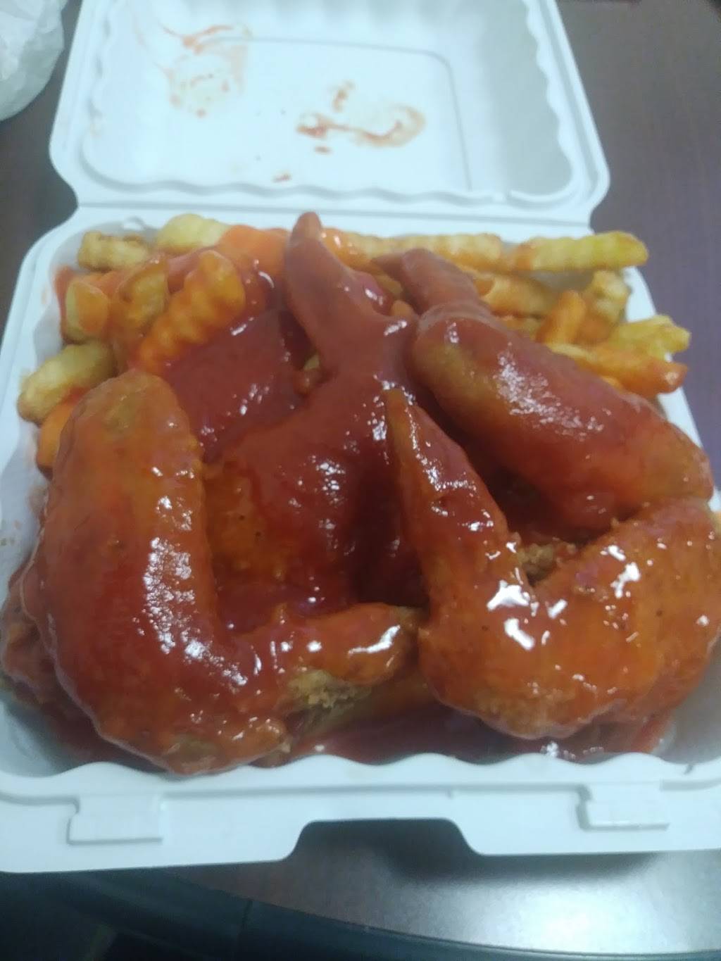 Sunnys Carryout | meal takeaway | 1301 Good Hope Rd SE, Washington, DC 20020, USA | 2026781773 OR +1 202-678-1773