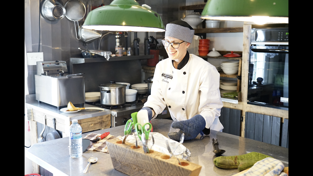 Cabane à Sucre L’ancestrale | restaurant | 589 Petit rang Saint-François, Saint-Pie, QC J0H 1W0, Canada | 4507776747 OR +1 450-777-6747