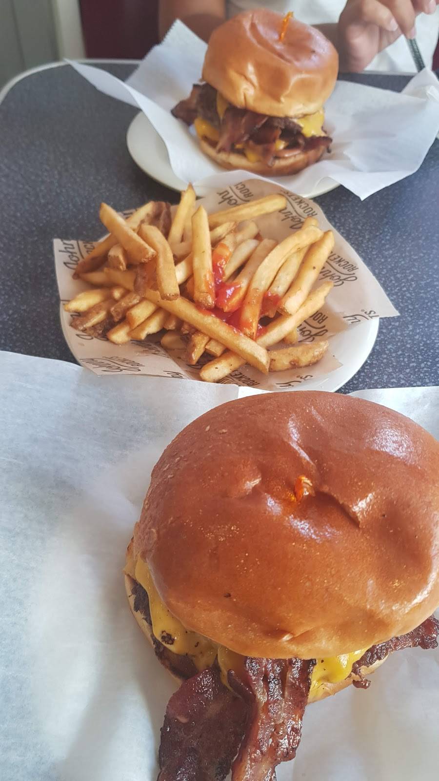 Johnny Rockets | restaurant | 5701 Sunset Dr #H01, South Miami, FL 33146, USA | 3056631004 OR +1 305-663-1004