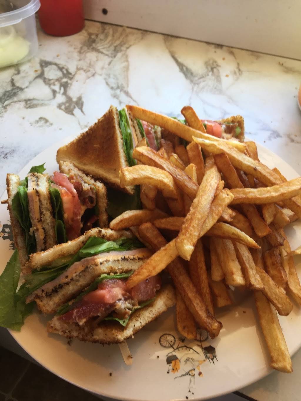 Tonys Chip Stand | restaurant | 9 Queen St, Crysler, ON K0A 1R0, Canada | 6139872164 OR +1 613-987-2164