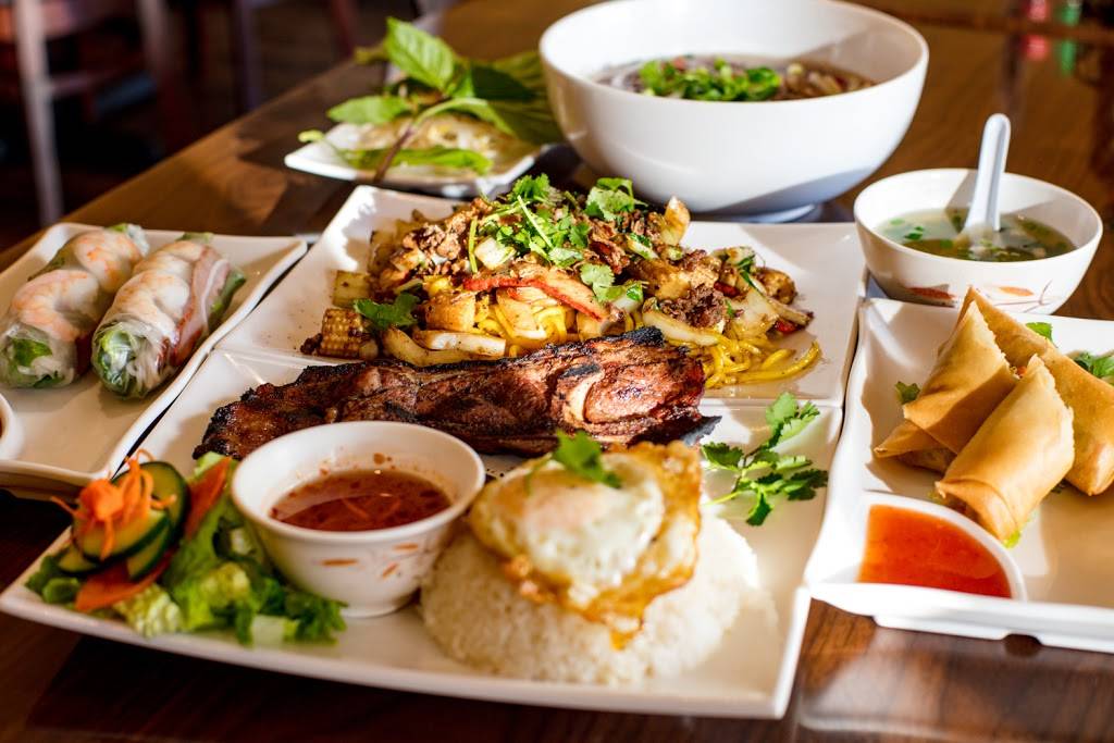 PHO HOUSE | restaurant | 23370 Eureka Rd, Taylor, MI 48180, USA | 7342588044 OR +1 734-258-8044