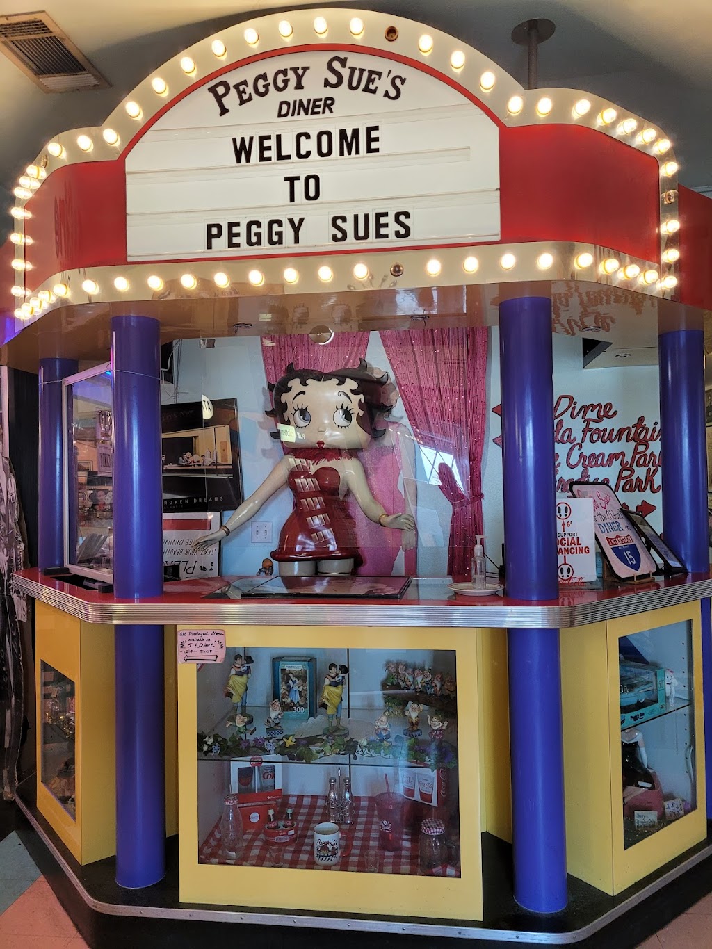 Peggy Sues 50s Diner | meal takeaway | 35654 Yermo Rd, Yermo, CA 92398, USA | 7602543370 OR +1 760-254-3370