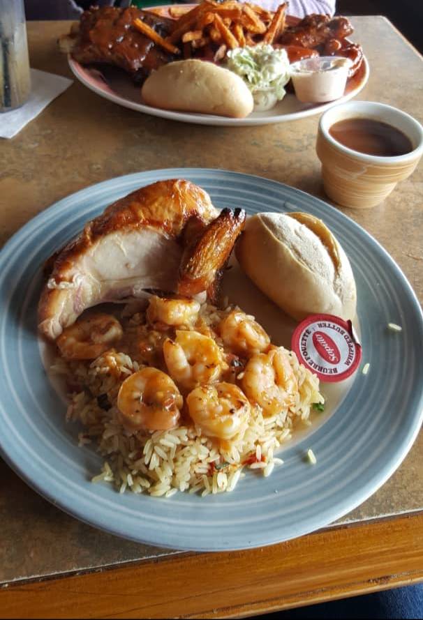 Swiss Chalet | restaurant | 525 Highland Rd W Unit 1, Kitchener, ON N2M 5K1, Canada | 5195787030 OR +1 519-578-7030