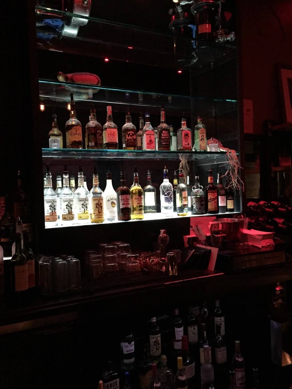 Underground Wonder Bar | restaurant | 710 N Clark St, Chicago, IL 60654, USA | 3122667761 OR +1 312-266-7761