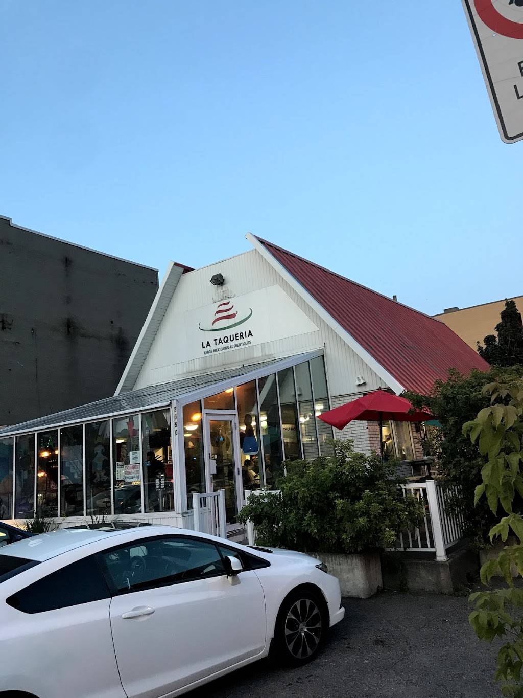 La Taqueria | restaurant | 3650 Rue Ontario E, Montréal, QC H1W 1R9, Canada | 5145217500 OR +1 514-521-7500