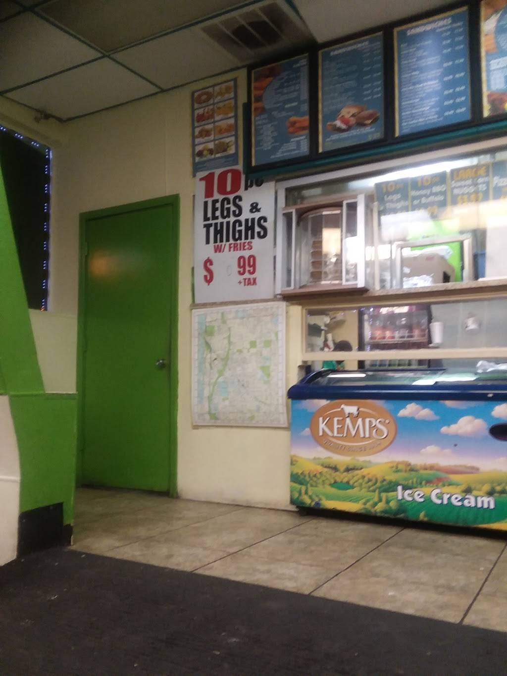 Sharks Fish & Chicken On 76 Street | restaurant | 5653 N 76th St, Milwaukee, WI 53218, USA | 4144661455 OR +1 414-466-1455