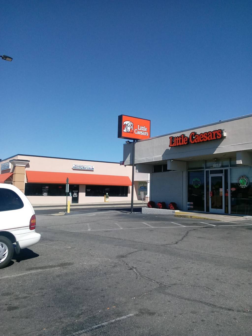 Little Caesars Pizza | meal takeaway | 1305 E Broad Ave, Rockingham, NC 28379, USA | 9104348661 OR +1 910-434-8661