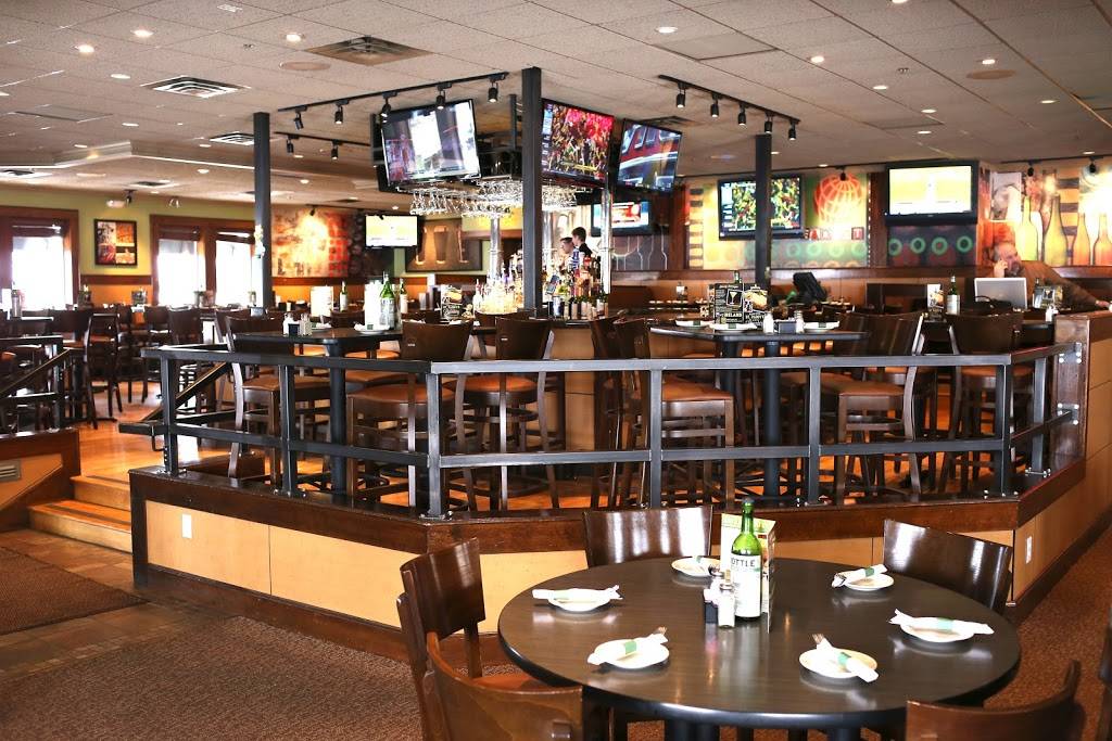 Bennigans | restaurant | 2424 S Mission St, Mt Pleasant, MI 48858, USA | 9897725002 OR +1 989-772-5002