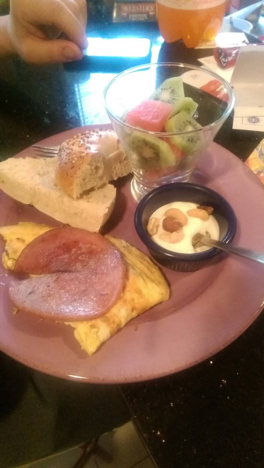 Sandellas | restaurant | 2641 John F. Kennedy Blvd, Jersey City, NJ 07306, USA | 2017617380 OR +1 201-761-7380