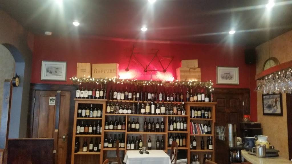 Tuscan Moon Grill on Fifth | restaurant | 203 5th St, Kalona, IA 52247, USA | 3196563315 OR +1 319-656-3315