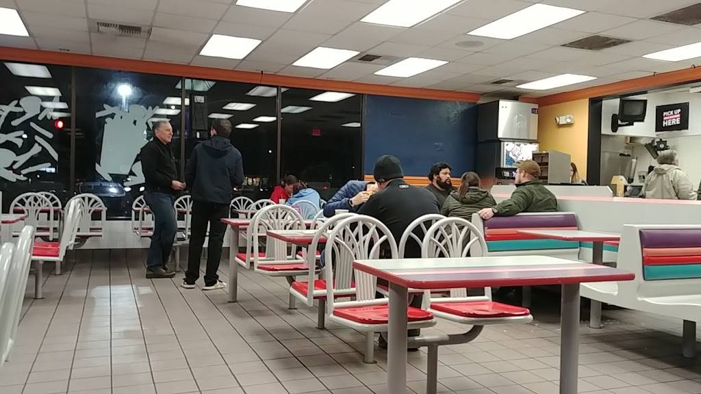 Taco Bell | meal takeaway | 4811 Chiles Rd, Davis, CA 95618, USA | 5307539423 OR +1 530-753-9423