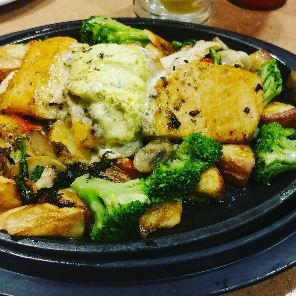 Dennys | restaurant | 7822 W Capitol Dr, Milwaukee, WI 53222, USA | 4143930856 OR +1 414-393-0856