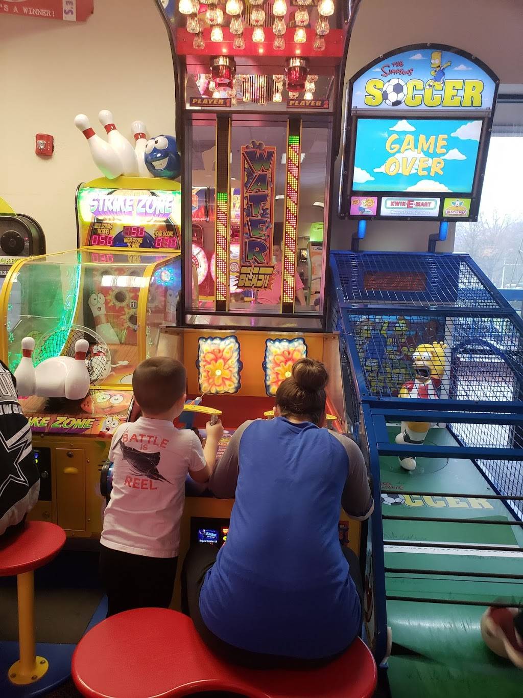 Chuck E. Cheeses | restaurant | 620 Hanes Mall Blvd, Winston-Salem, NC 27103, USA | 3367740690 OR +1 336-774-0690