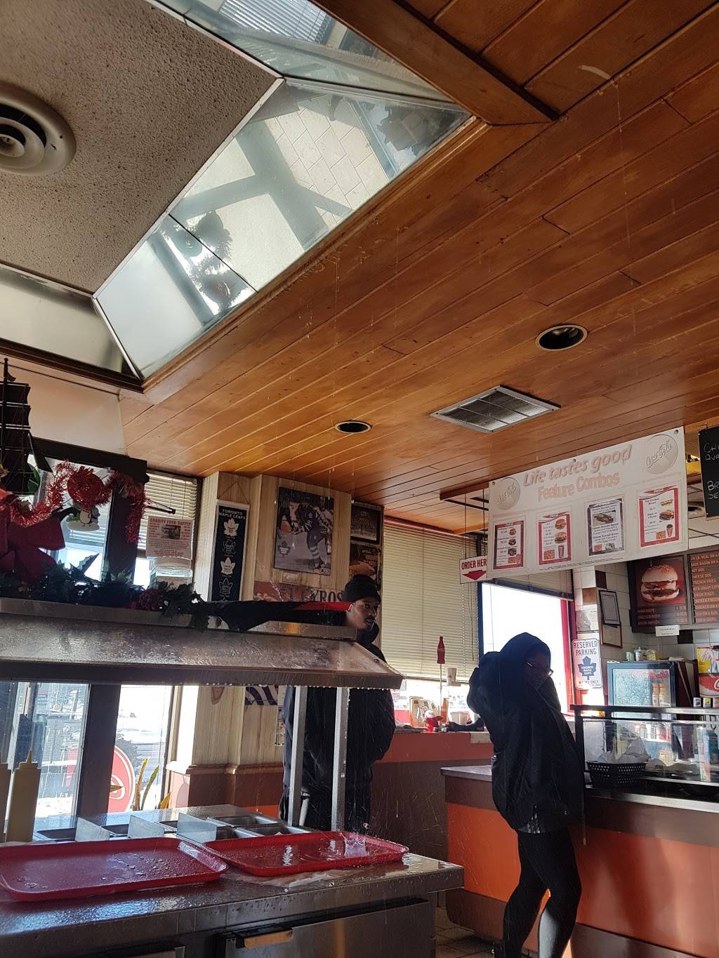 Songs Kitchen | restaurant | 1067 Dundas St W, Mississauga, ON L5C 1C3, Canada | 9058480888 OR +1 905-848-0888