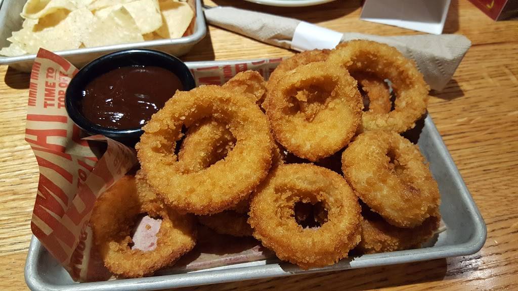 Applebees Grill + Bar | restaurant | 3600 S, IL-159, Glen Carbon, IL 62034, USA | 6182058550 OR +1 618-205-8550