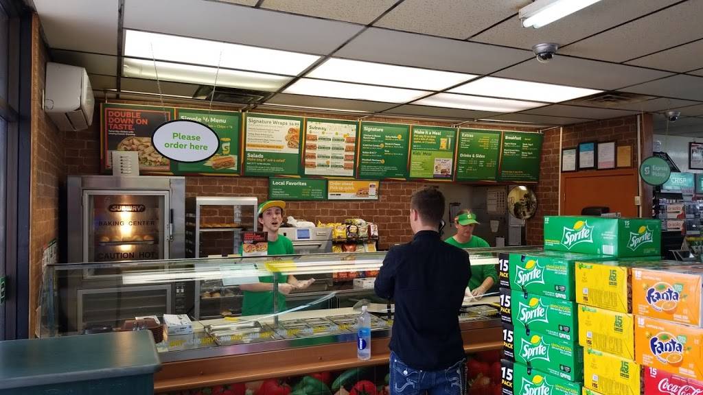Subway | restaurant | 1213 S John B Dennis Hwy, Kingsport, TN 37660, USA | 4232451711 OR +1 423-245-1711