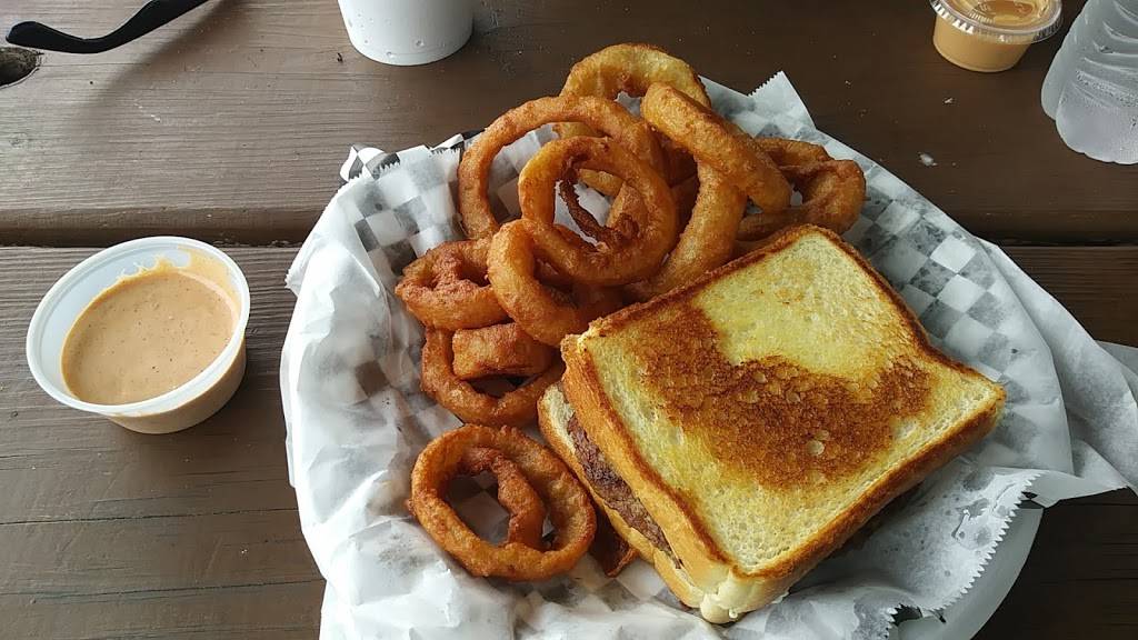 Carolina Burger | restaurant | 606 Blowing Rock Blvd, Lenoir, NC 28645, USA | 8287589707 OR +1 828-758-9707